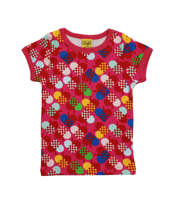 Duns Sweden Organic s/s kids tee - Hearts - Baby goes Retro